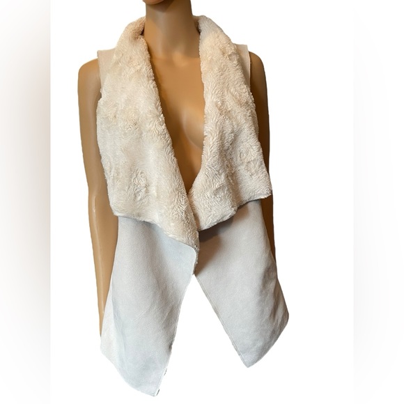 Marc New York Andrew Mark Cream Faux Fur Neutral Open Face Soft Luxe Vest - Picture 2 of 11
